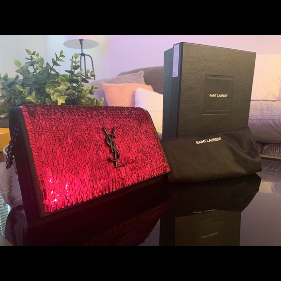 SOLD Saint Laurent - Picture 5 of 6